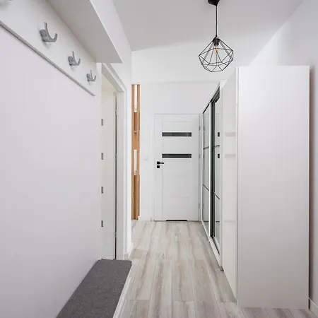 Wola Pleasant Apartment