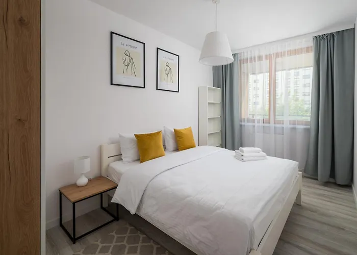 Wola Pleasant By Bookinghost Warsaw