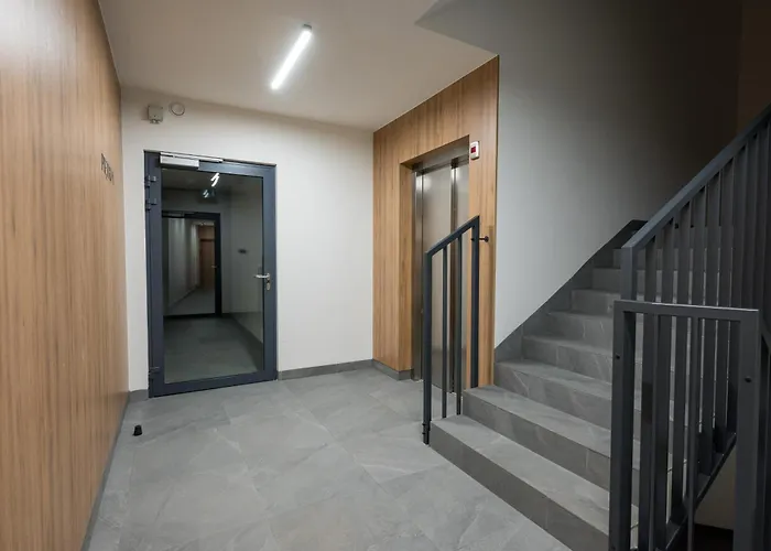 Wola Pleasant By Bookinghost